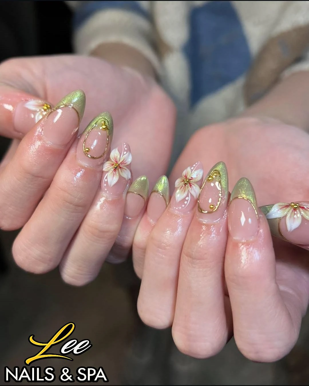 September nail trends and seasonal nail designs